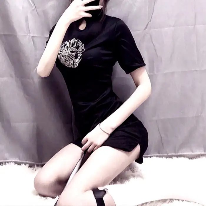 清风朗月花正开